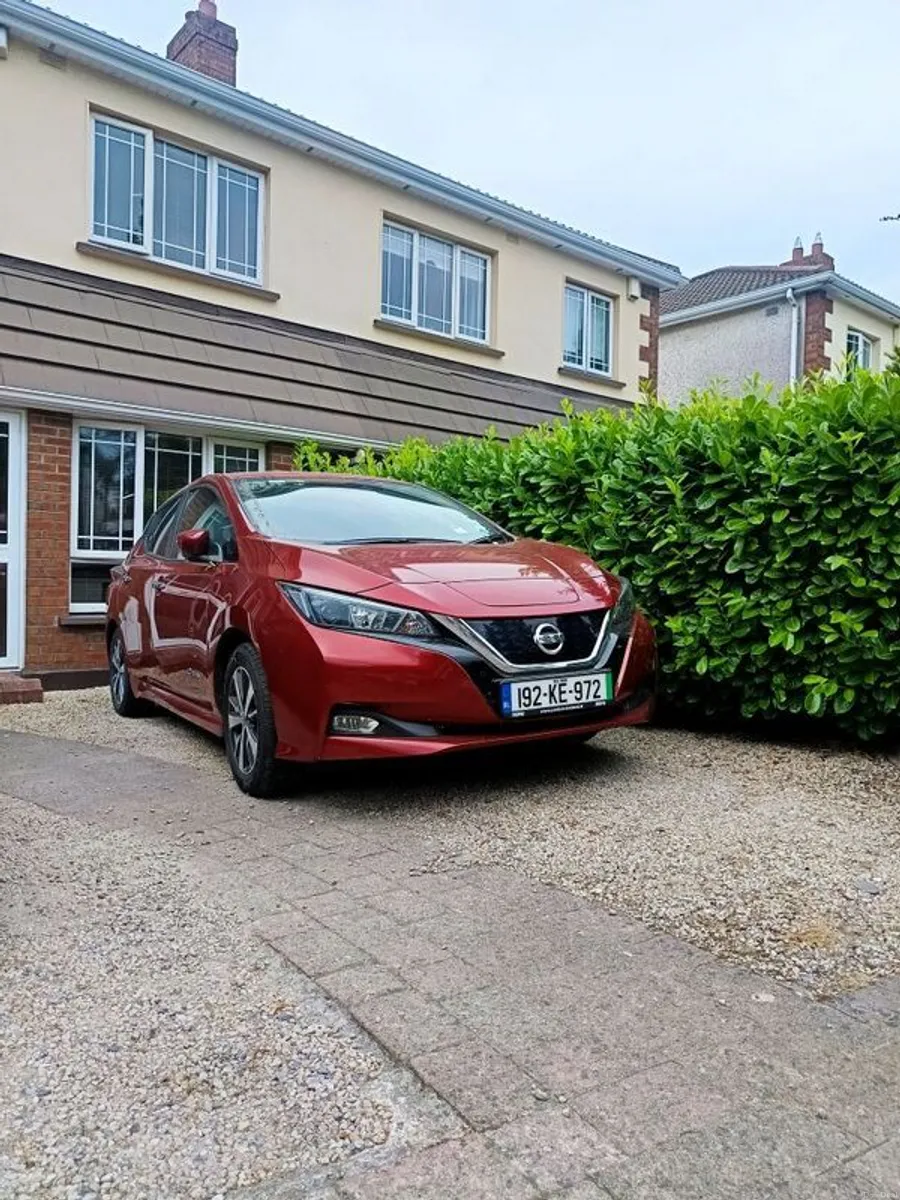 2019 Nissan Leaf - Image 1