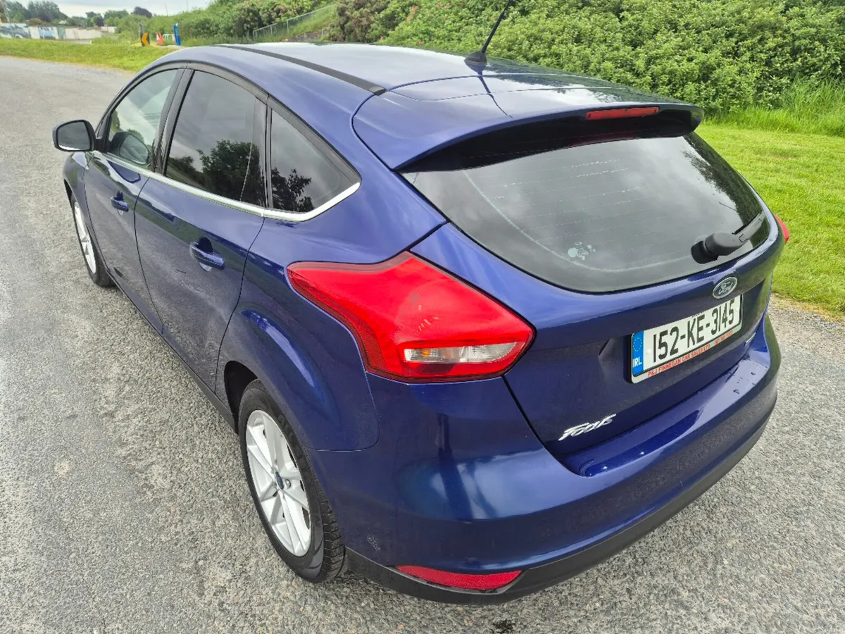 2015 (152) Ford Focus  1.0 ZETEC ECOBOOST 5DR - Image 6