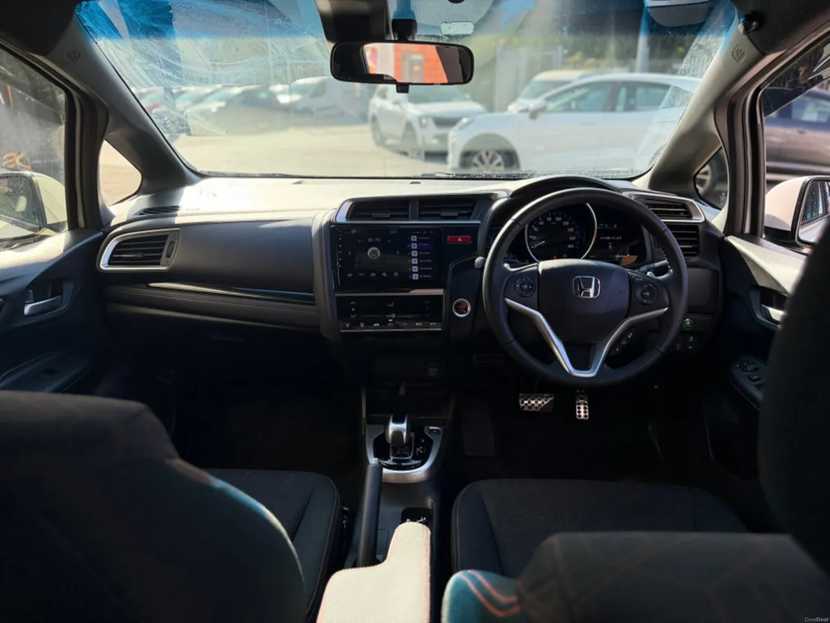 Honda Fit 1.5 HYBRID RS AUTO - LOW KMS - Image 3