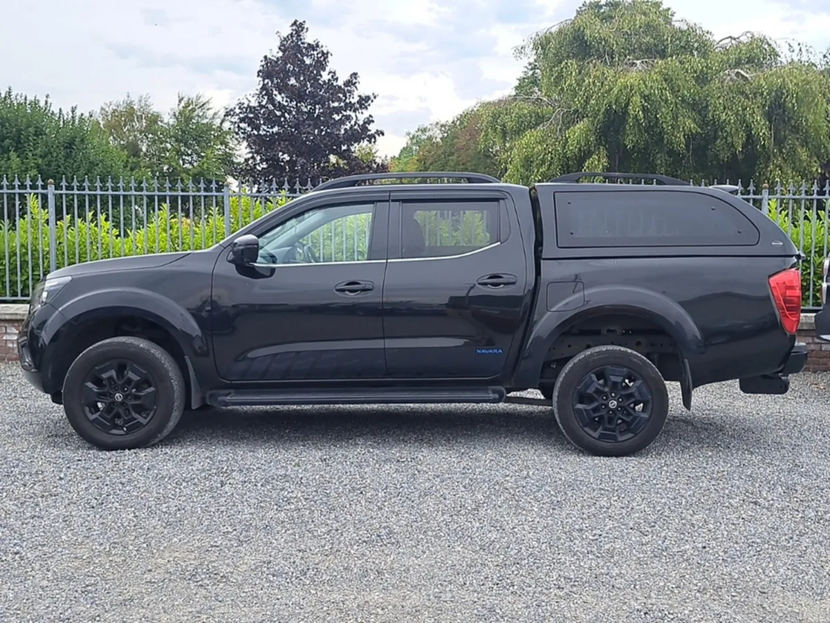 Nissan Navara Crewcab N-guard Model 2.3 Diesel Aut - Image 3