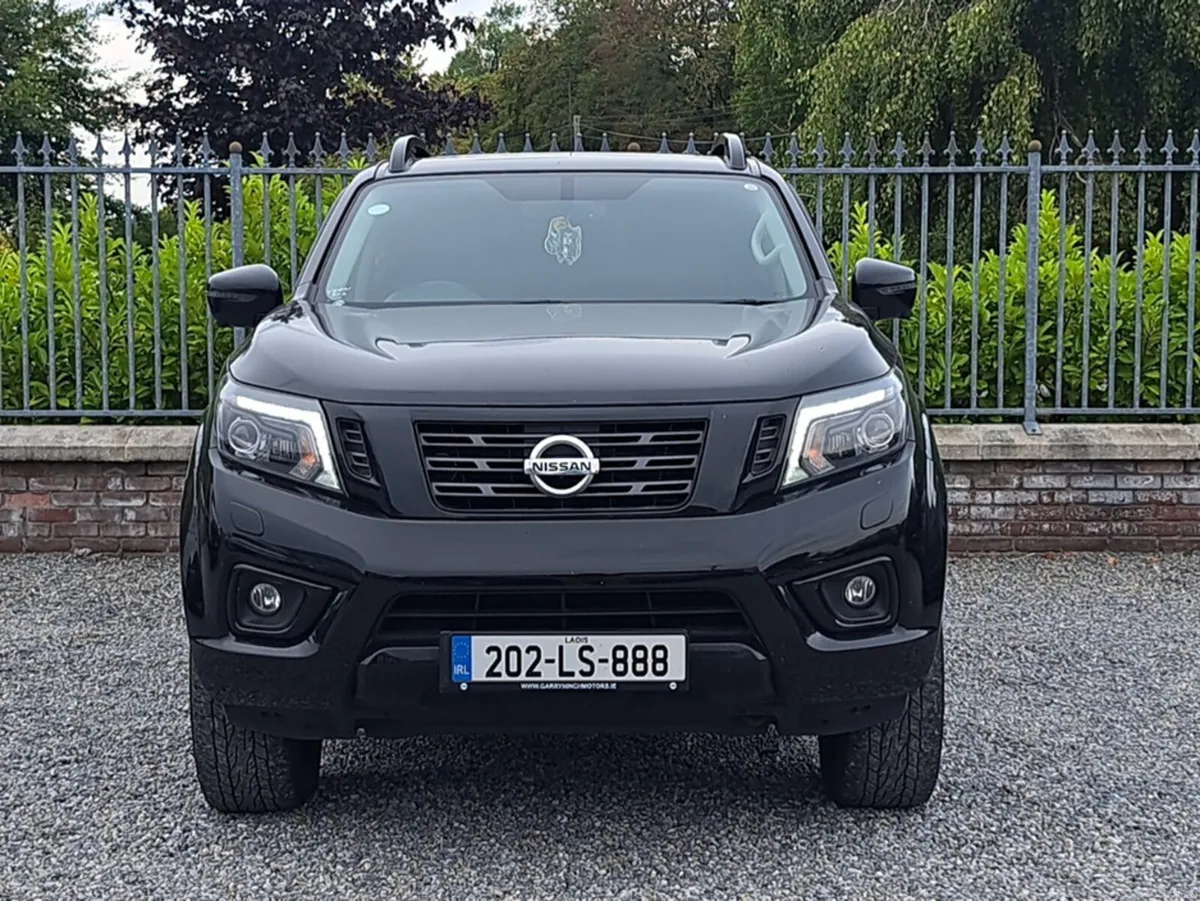 Nissan Navara Crewcab N-guard Model 2.3 Diesel Aut - Image 5