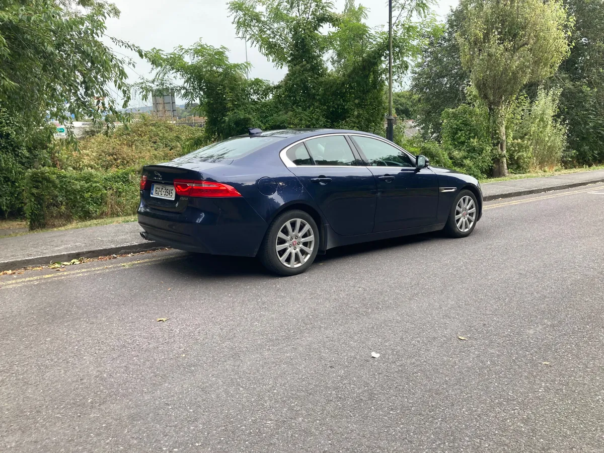 2016 Jaguar XE 2.0 Diesel Prestige 180 BHP Auto - Image 3