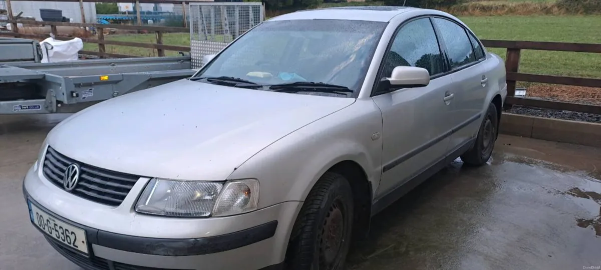 Car - Image 3