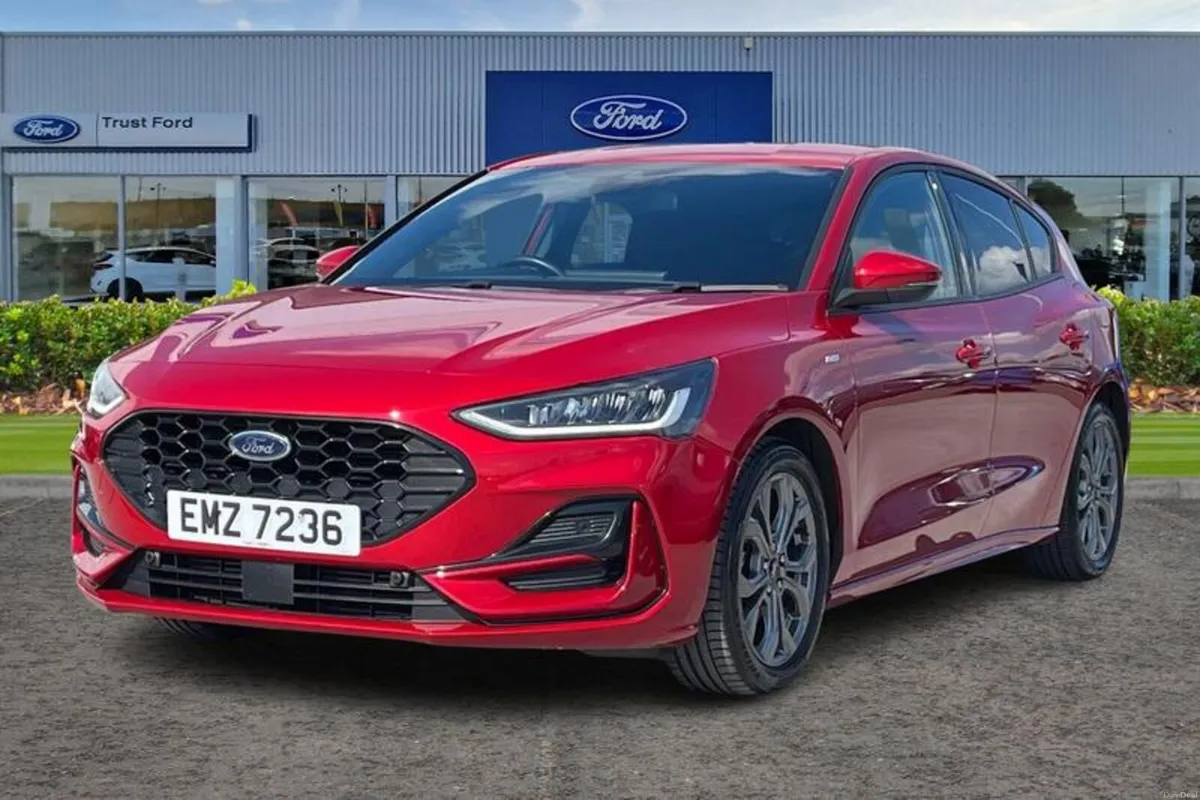 Ford Focus 1.0T EcoBoost MHEV ST-Line Hatchback 5d - Image 5