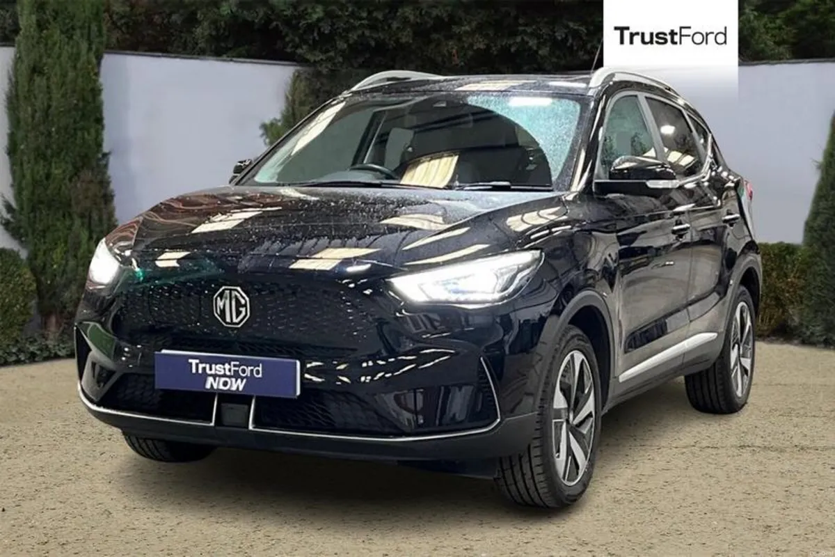 Other Other 115kW Trophy EV Long Range 73kWh 5dr A - Image 5