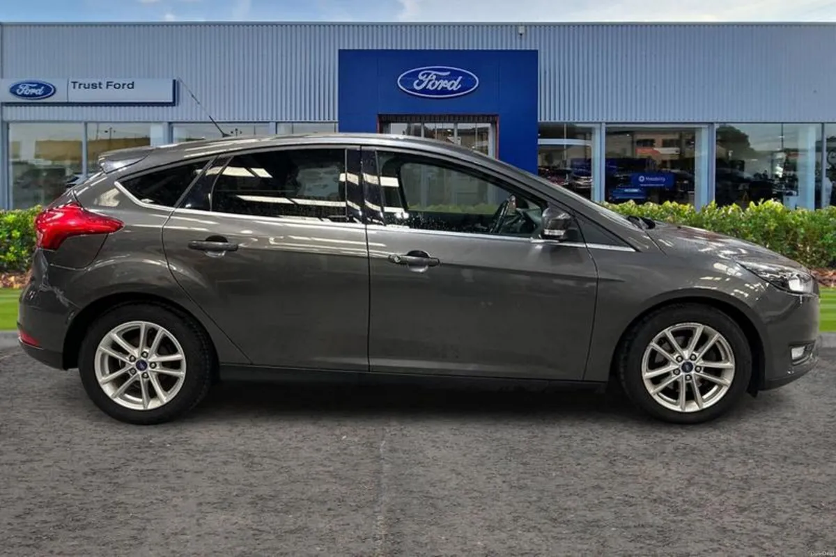 Other Other 1.0 EcoBoost Zetec 5dr - Image 3