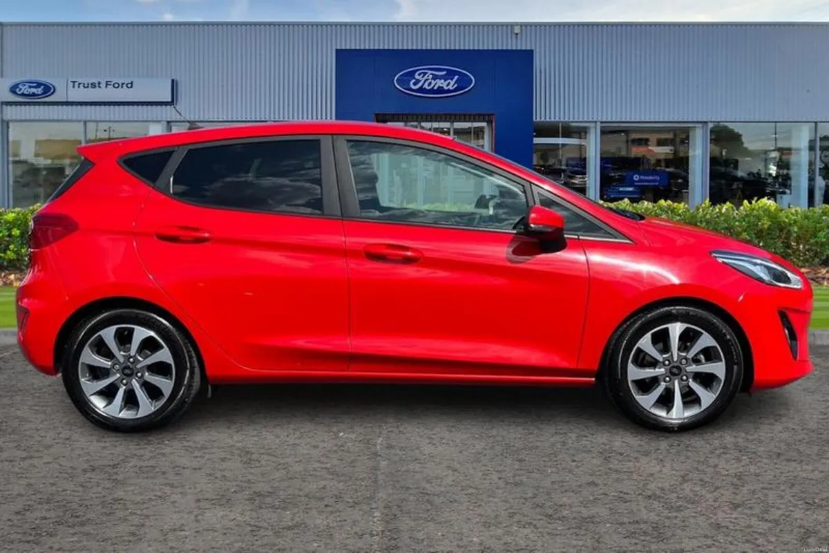 Ford Fiesta 1.0 EcoBoost Hybrid mHEV 125 Trend 5dr - Image 3