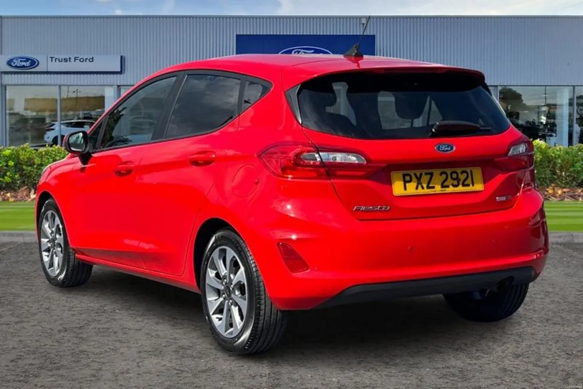 Ford Fiesta 1.0 EcoBoost Hybrid mHEV 125 Trend 5dr - Image 2