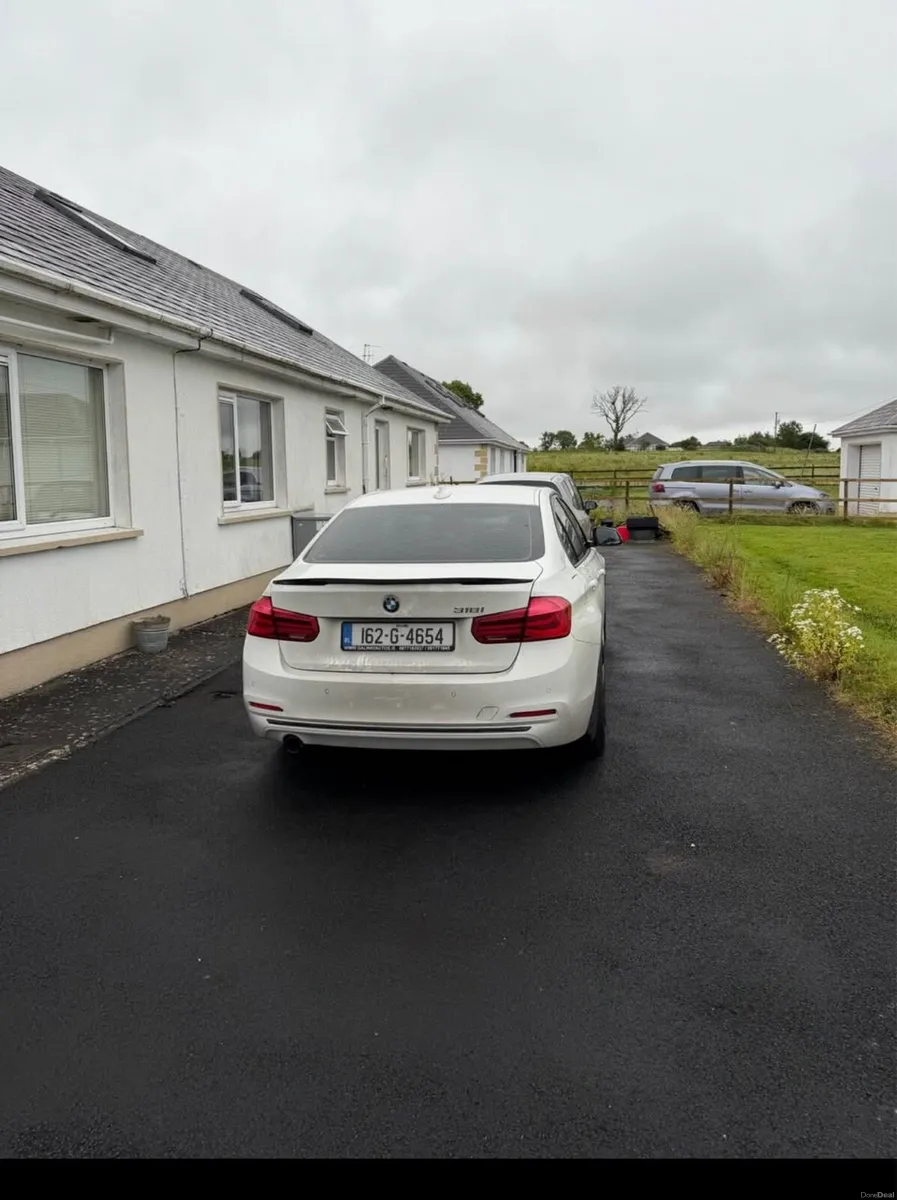 2016 BMW 318 1.5L - Image 5