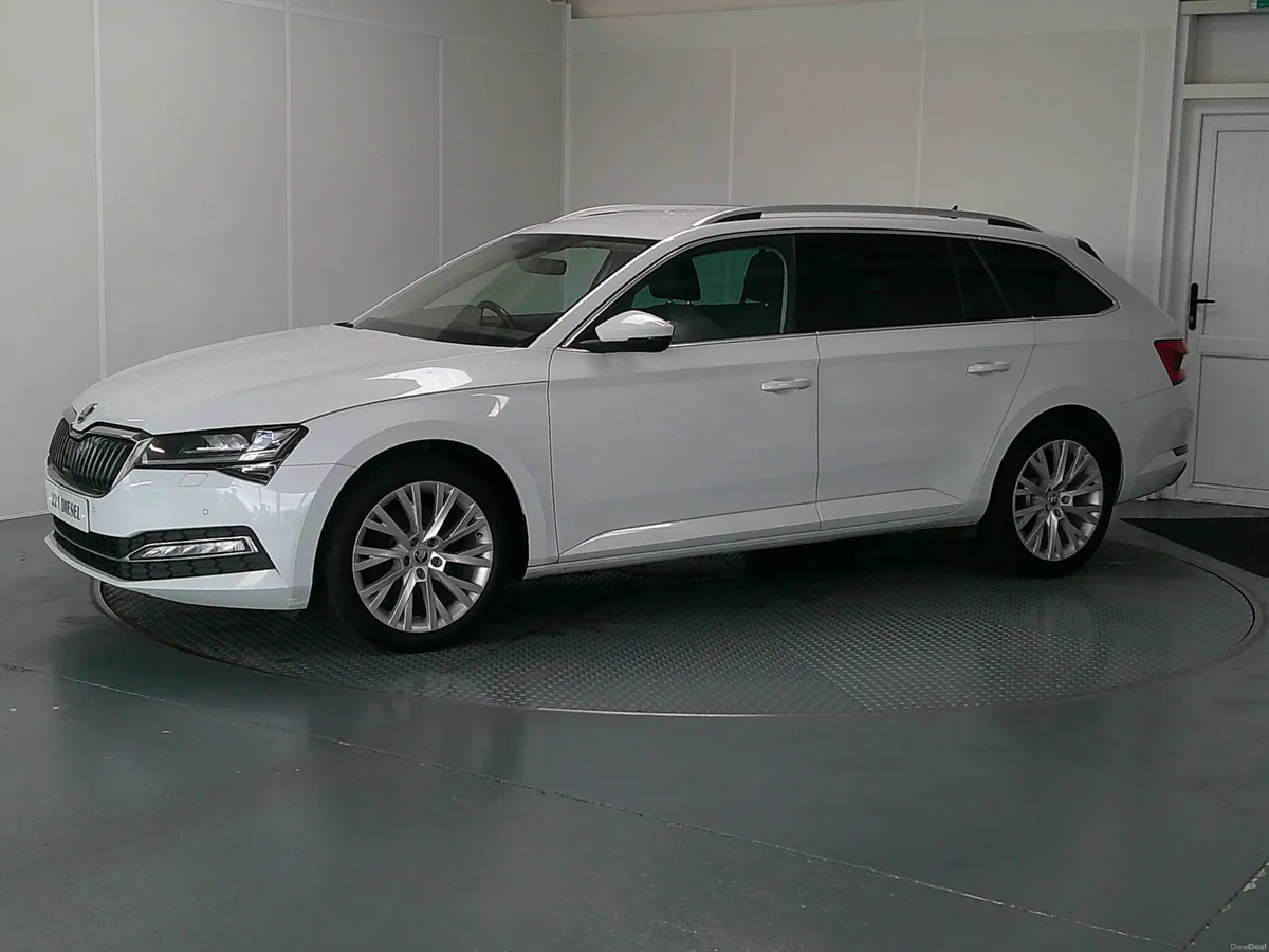 Skoda Superb 2022 - Image 3