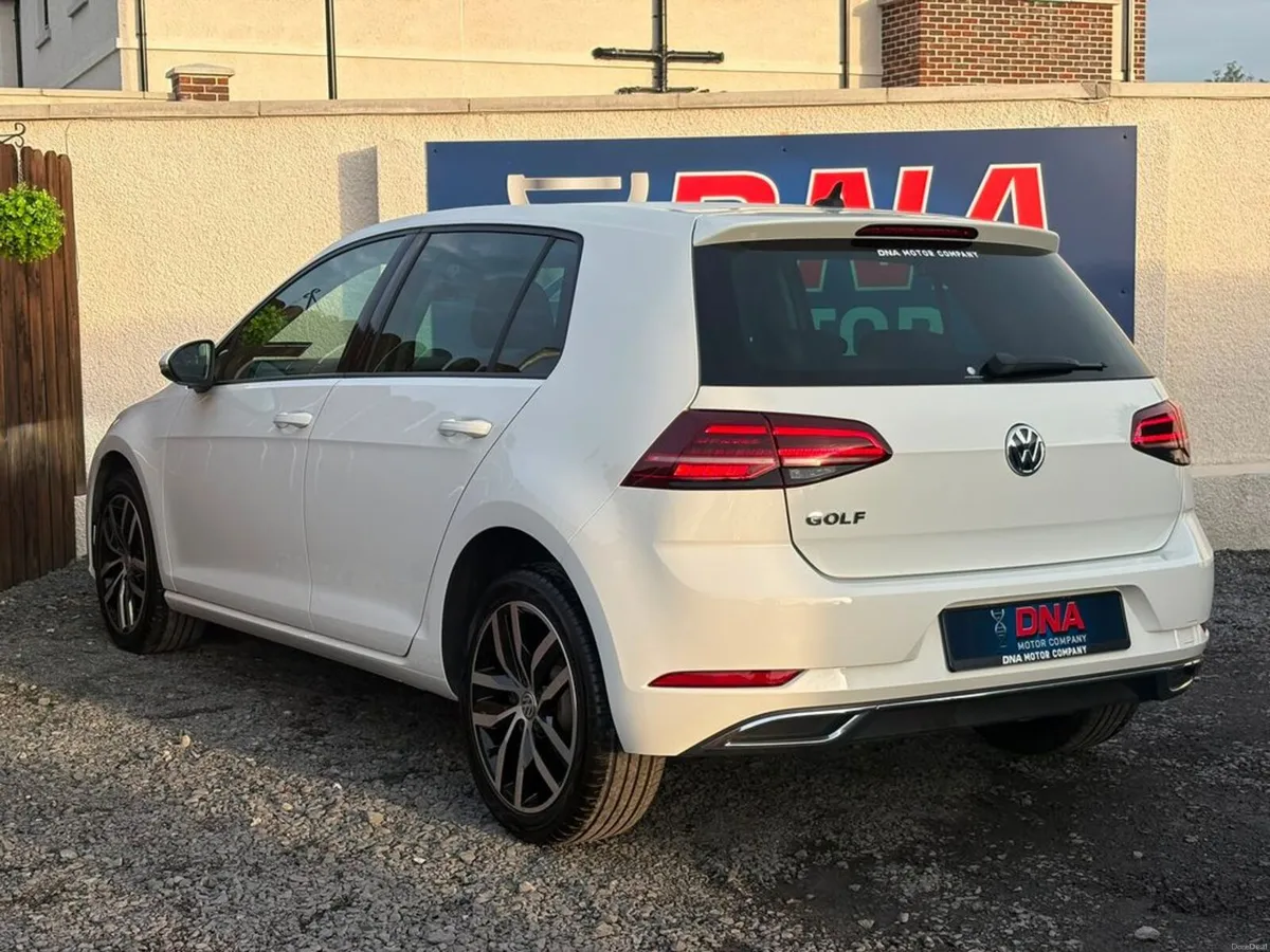 Volkswagen Golf HIGHLINE - AUTO - 62KMS - Image 5