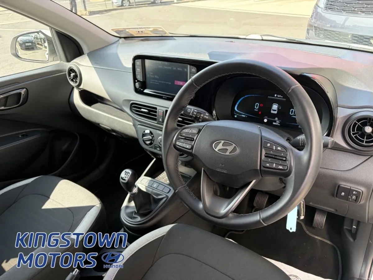Hyundai i10 Deluxe Plus 5DR - Image 6