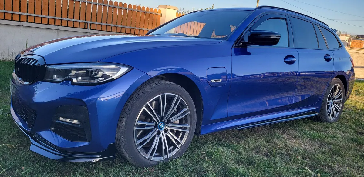 BMW 330E PHEV ESTATE M SPORT. 2022 €17950 - Image 2