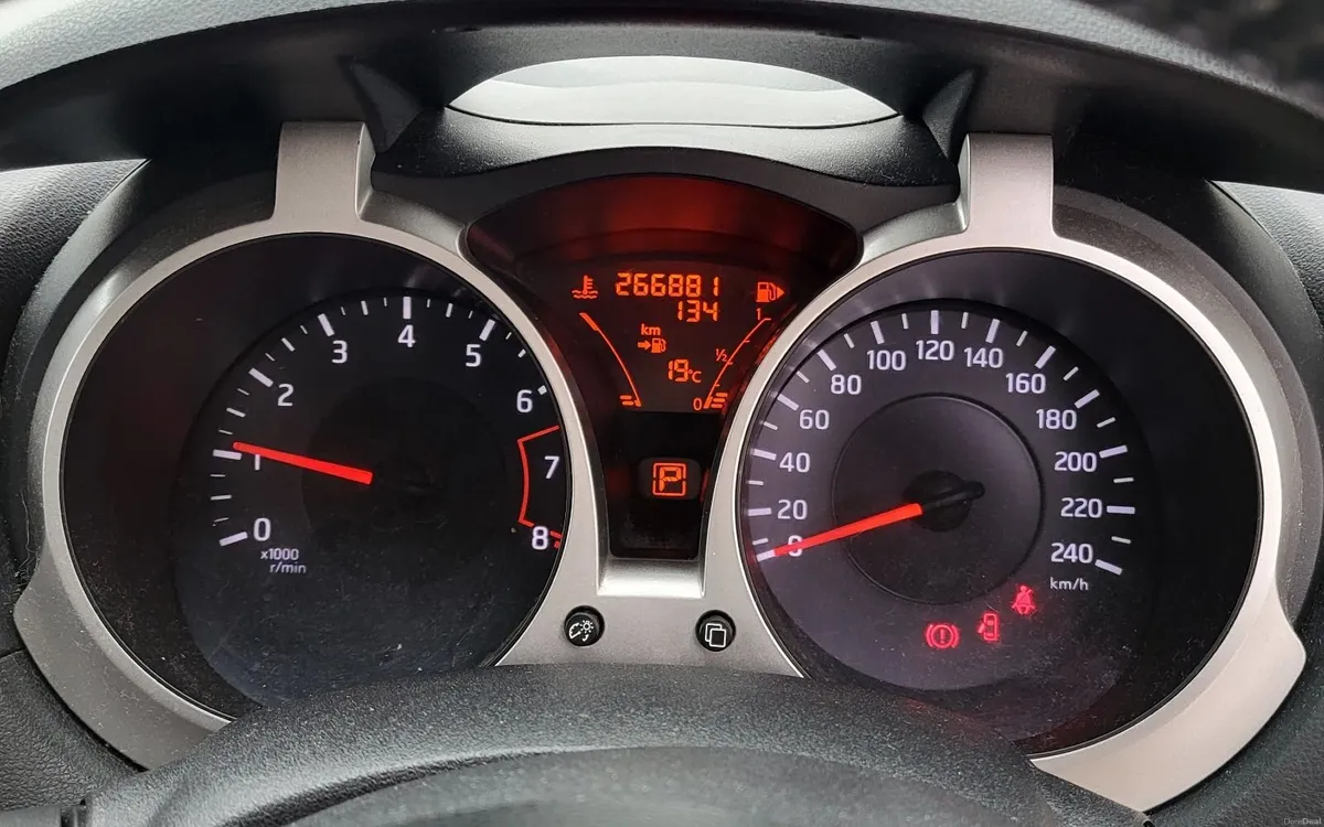 Nissan Juke 2012 /AUTOMATIC - Image 6
