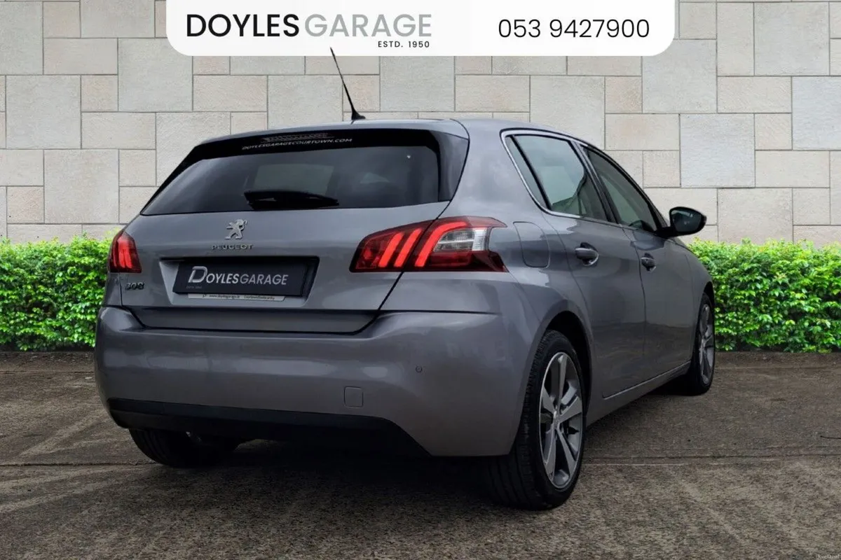 Peugeot 308 Allure 1.5 Blue HDi Diesel 130bhp - Image 4