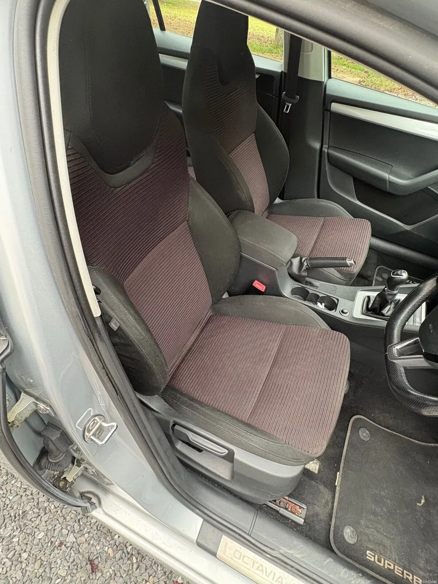 Skoda Octavia 2014 - Image 2