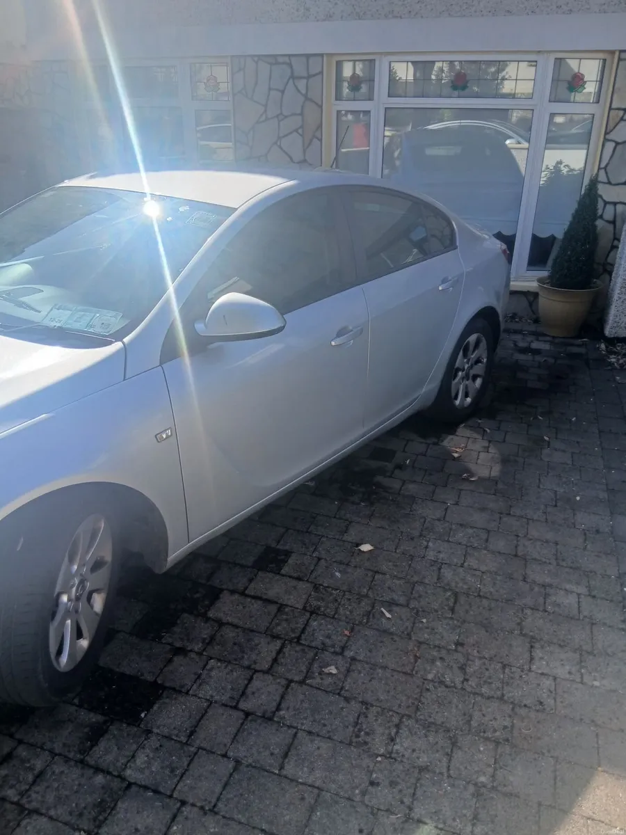 Opel Insignia 2010 - Image 1