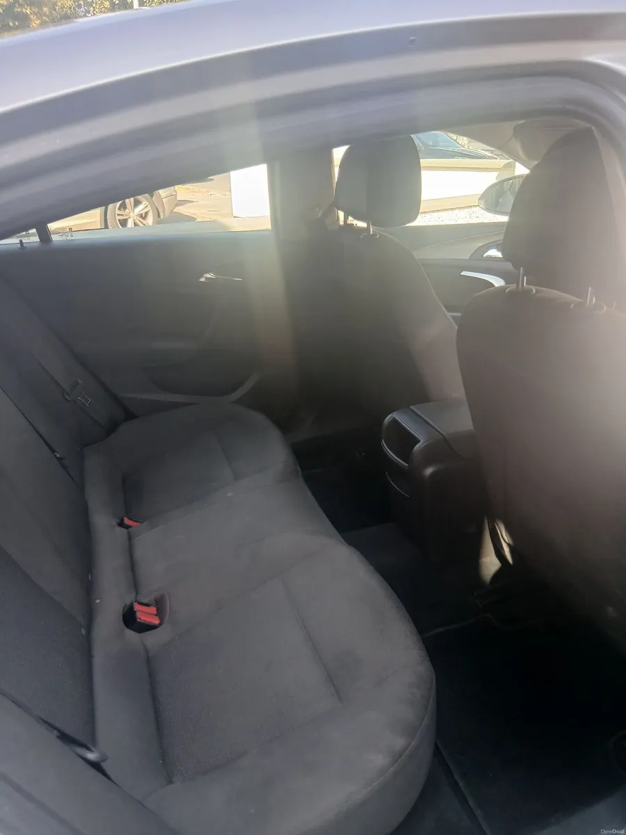 Opel Insignia 2010 - Image 3