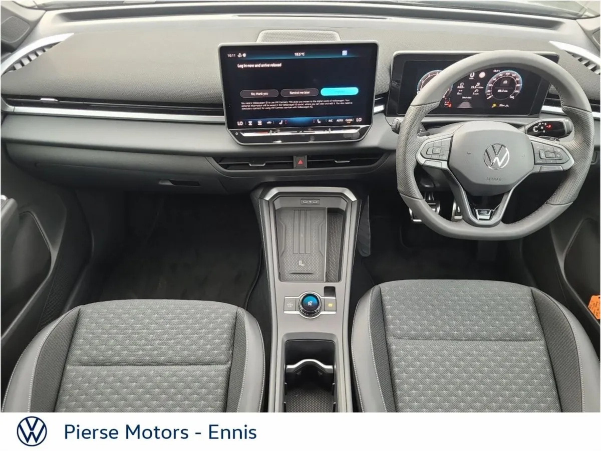 Volkswagen T-Roc R-LINE BLACK ED 1.5TSI 150HP MHEV - Image 4