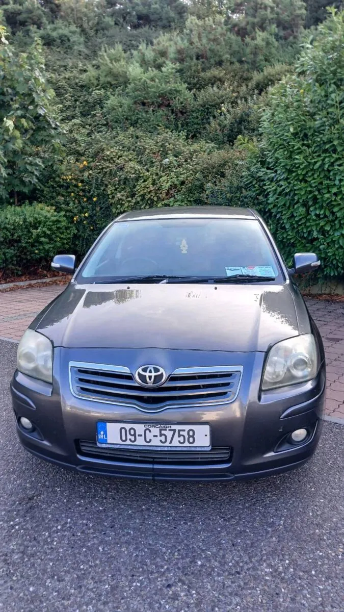 Toyota Avensis 1.6 petrol ⛽️ New Nct. €1950 - Image 5