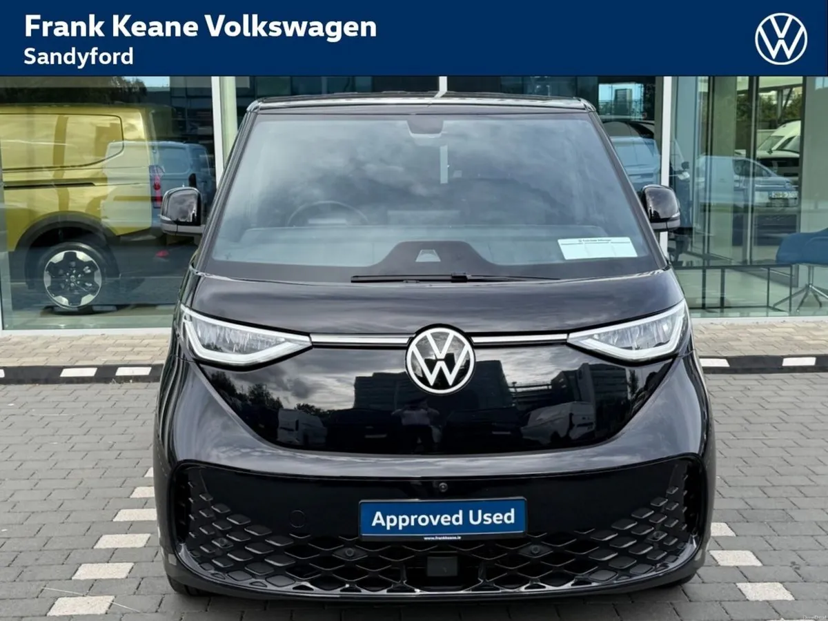 Volkswagen ID.Buzz LIFE 86KWH 280BHP LWB *0% FINAN - Image 3