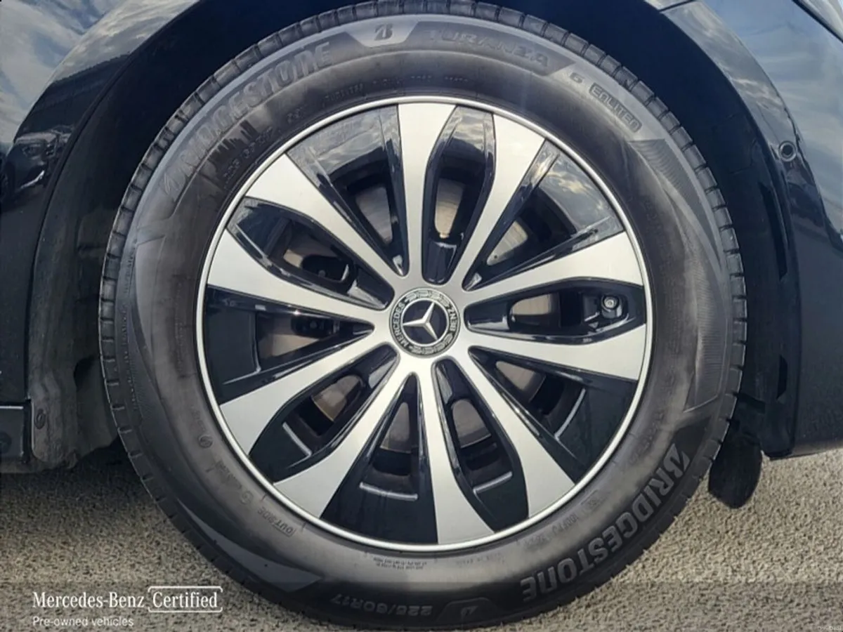 Mercedes-Benz E-Class E220d Avantgarde Plus AUTO - Image 5