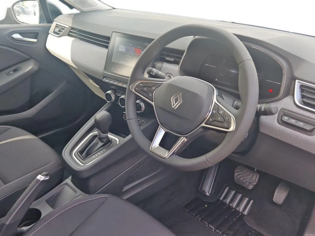 Renault Clio E-TECH Hybrid 145 Auto Evolution - Image 6