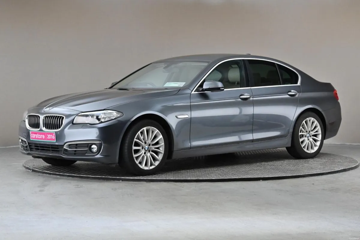 BMW 5-Series 518D LUXURY **BEIGE LEATHER** - Image 4
