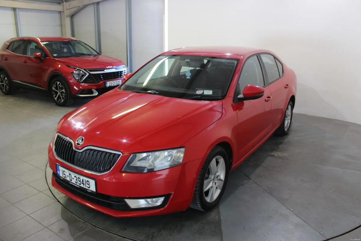 Skoda Octavia 1.6 TDI CR 105BHP DSG Ambition - TEN - Image 6