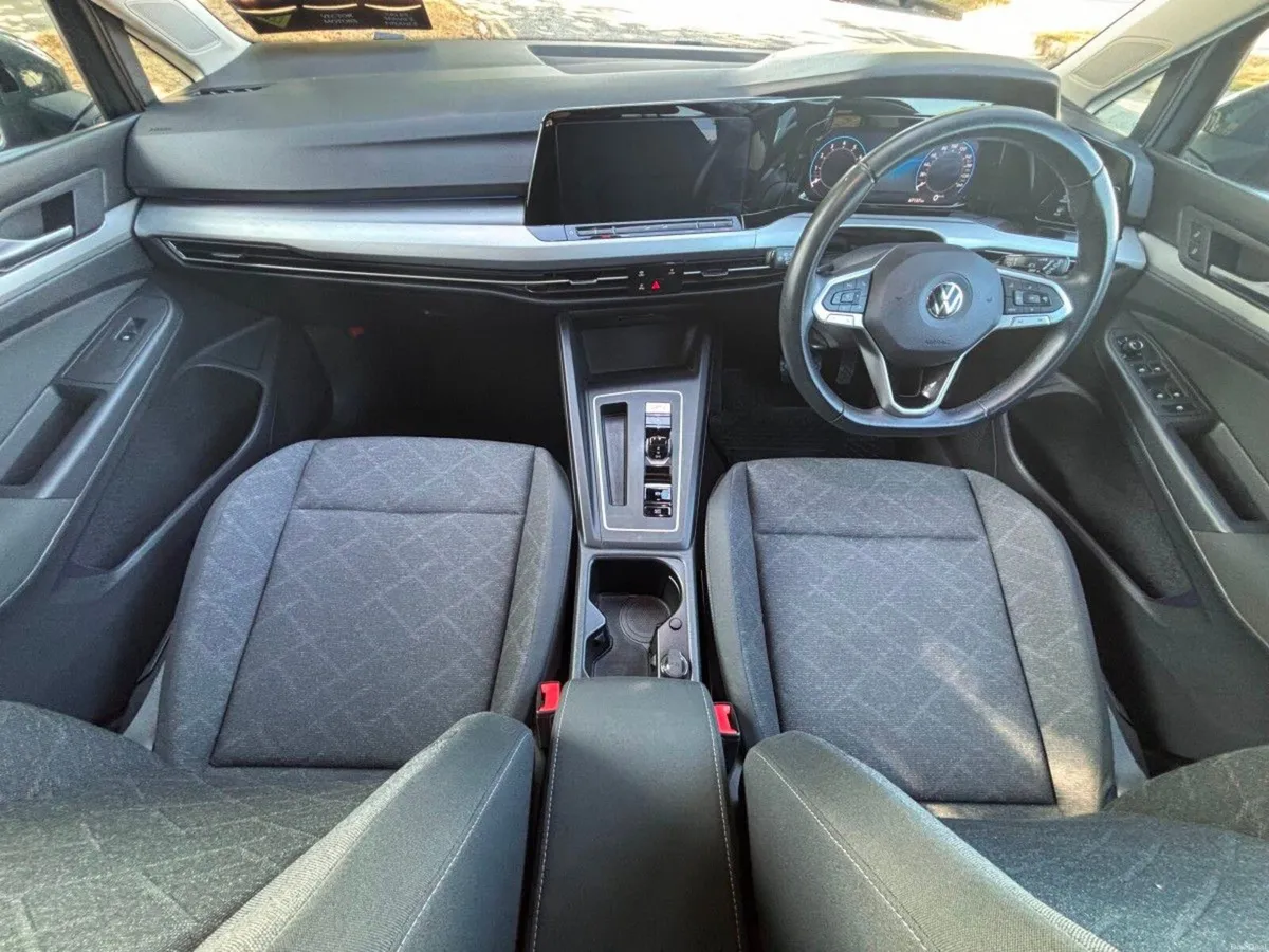 Volkswagen Golf 1.0 E-TSI PETROL AUTO NEW MODEL NE - Image 2