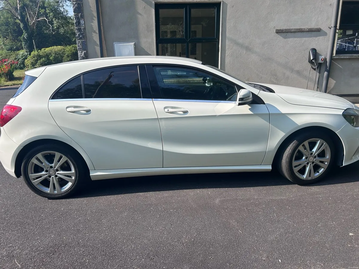Mercedes a180 - Image 2