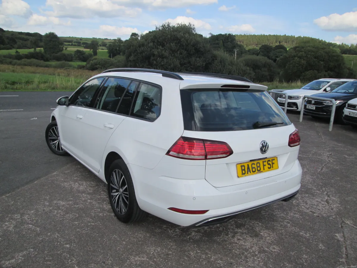 2019  VOLKSWAGEN  GOLF  1.6  TDI  SE  ESTATE  5DR - Image 5