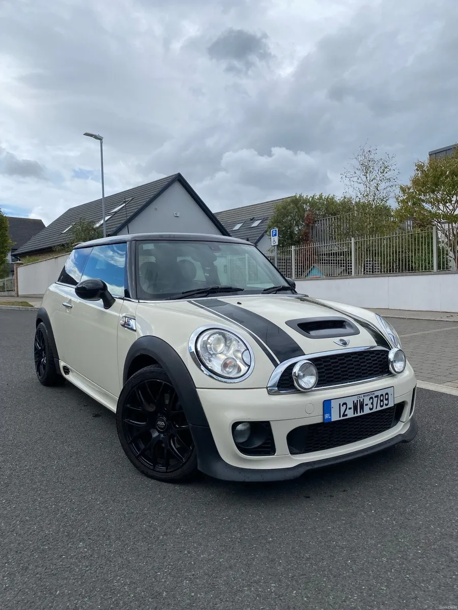 Mini Cooper S - JCW pack - Image 1
