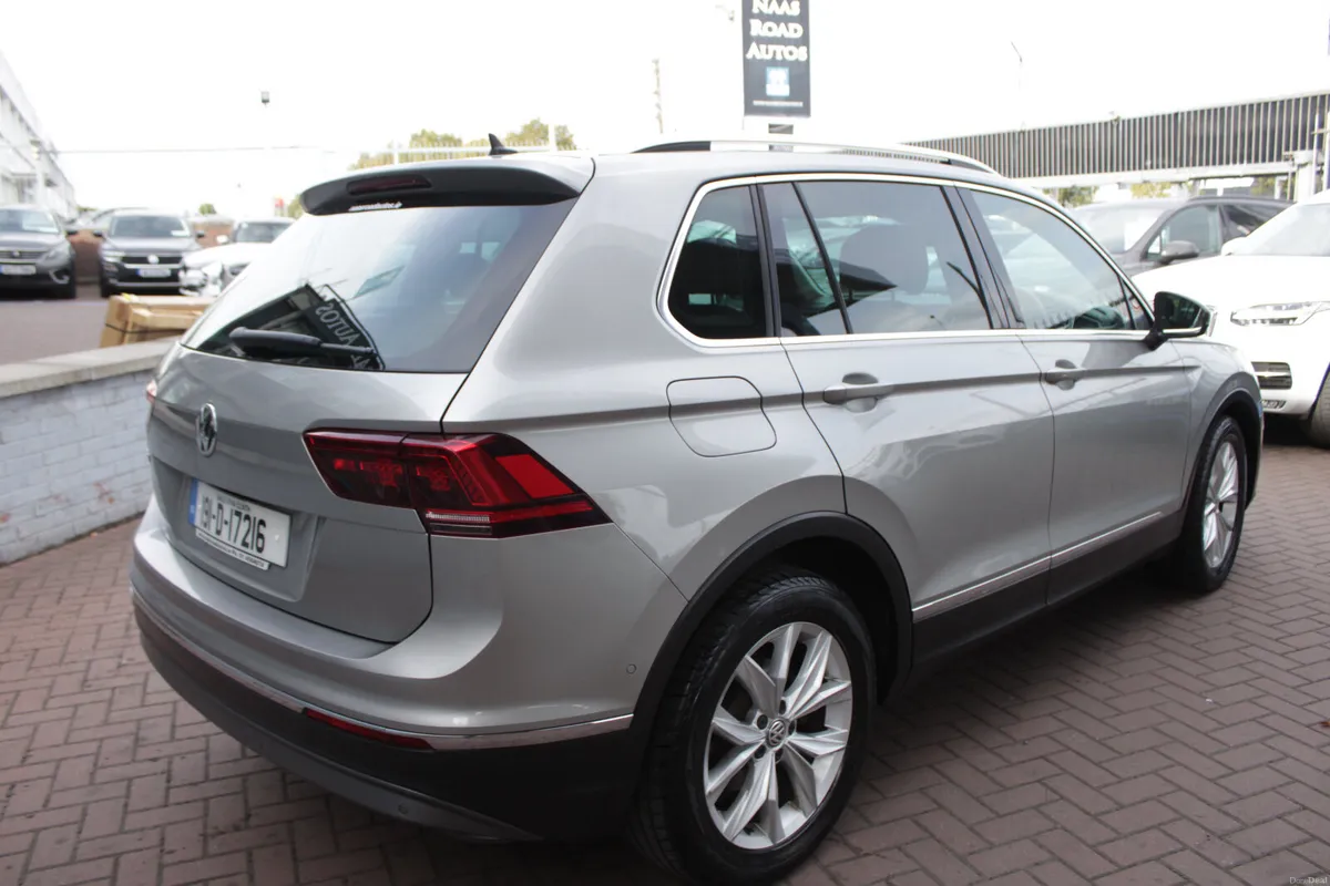 2.0TDI 150BHP HIGHLINE EDITION 5DR ESTATE // 2 OWN - Image 4