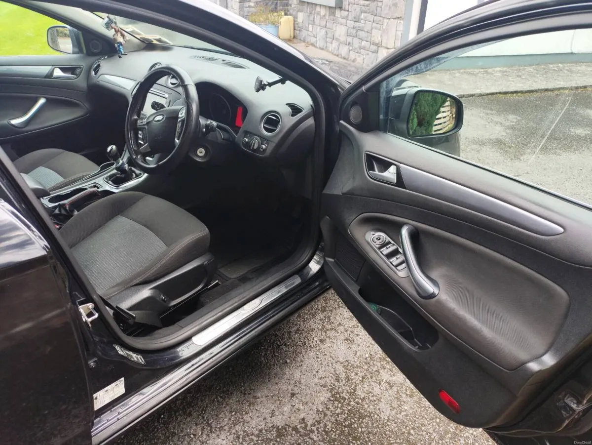 Ford Mondeo - Image 6