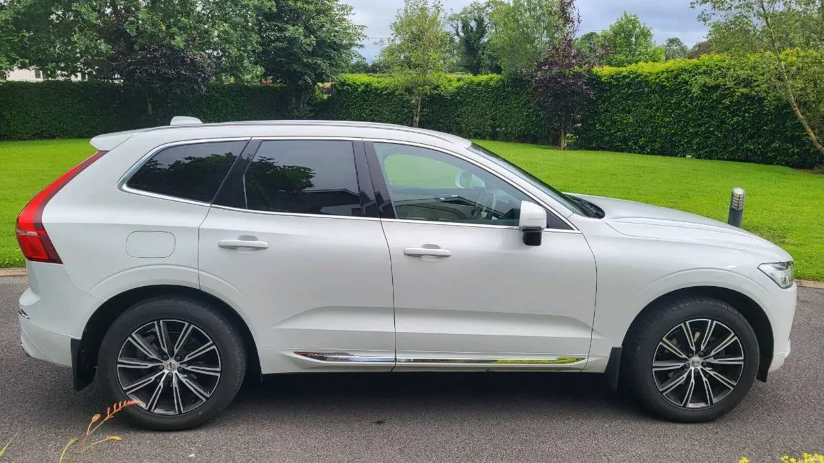 Volvo XC60 2.0 D4 4WD Inscription - Image 2