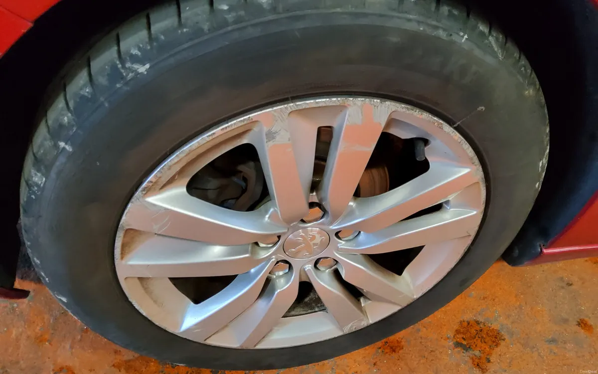 Peugeot 308 2016 - Image 4