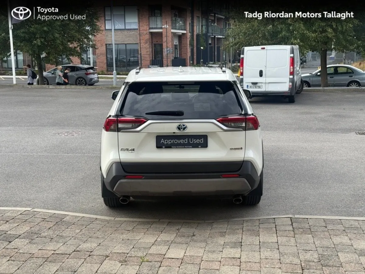 Toyota RAV4 RAV4 HYBRID SOL 4DR AUTO - Image 4