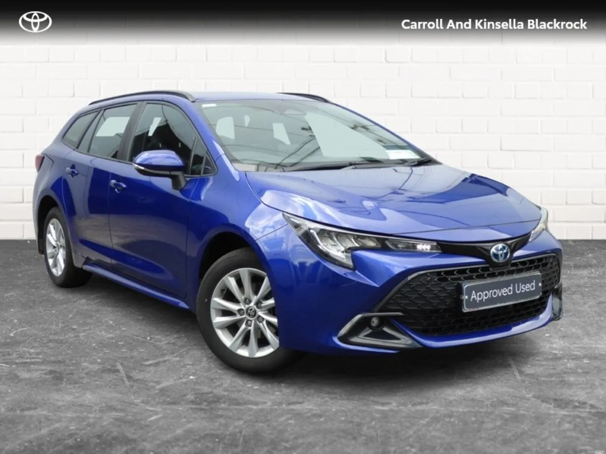 Toyota Corolla Hybrid Luna Touring Sports - Image 1