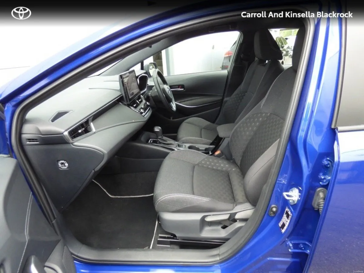 Toyota Corolla Hybrid Luna Touring Sports - Image 6