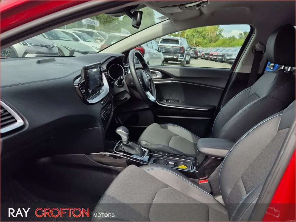 Kia Ceed 1.6 GDI PHEV ESTATE - Image 6