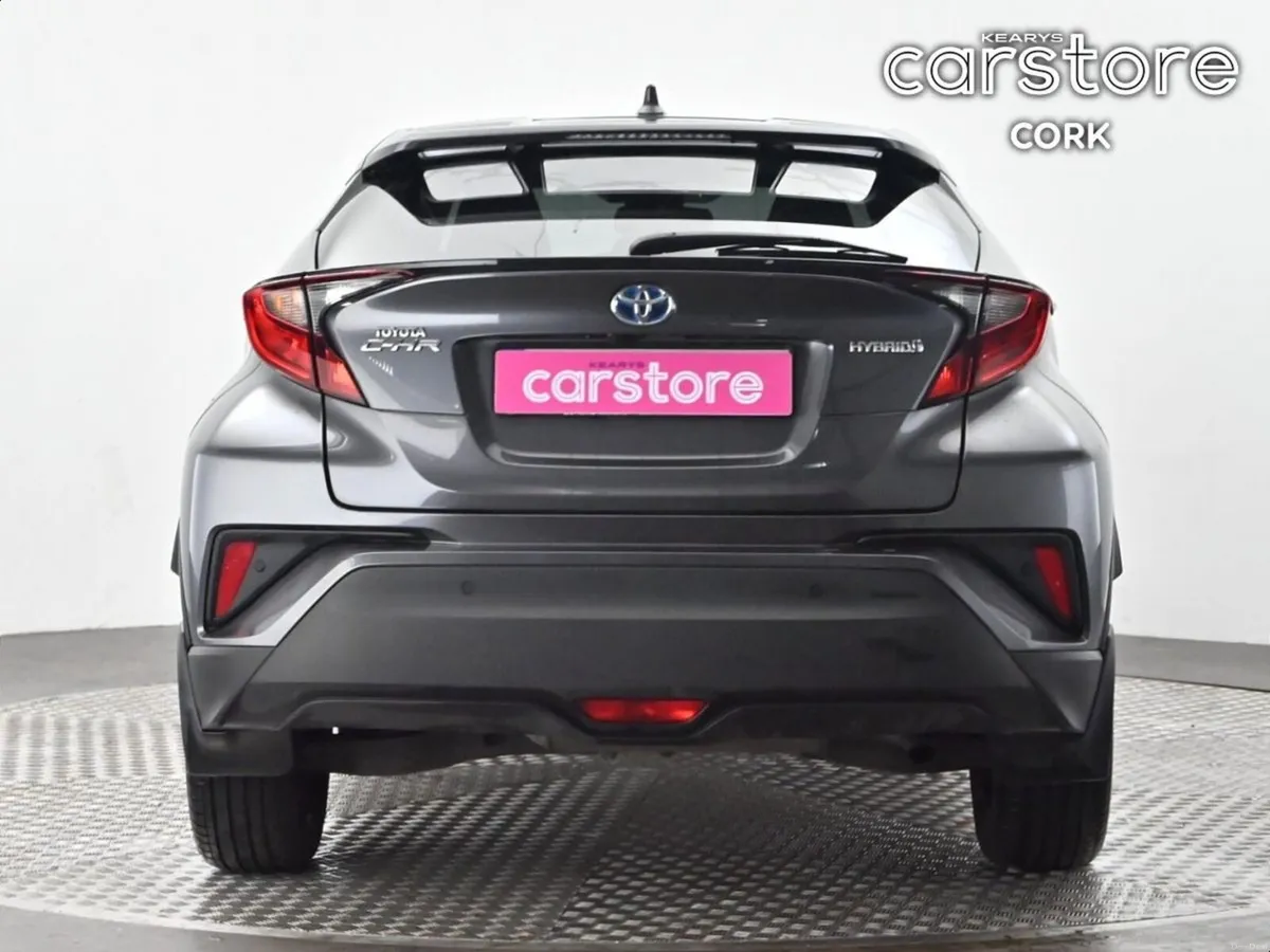 Toyota C-HR 1.8 HYBRID SPORT - Image 4