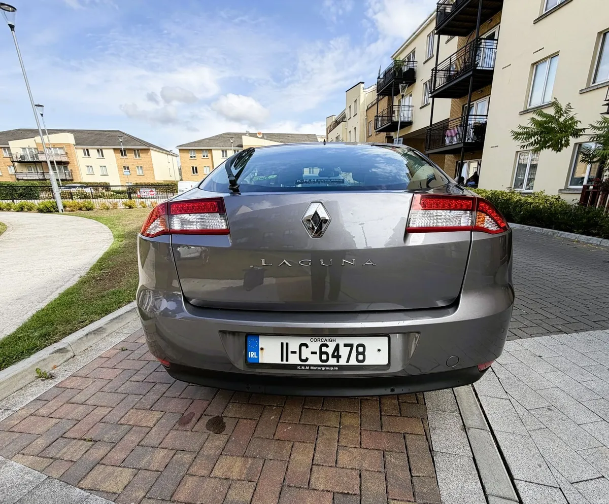 Renault Laguna 2011 - - Image 4