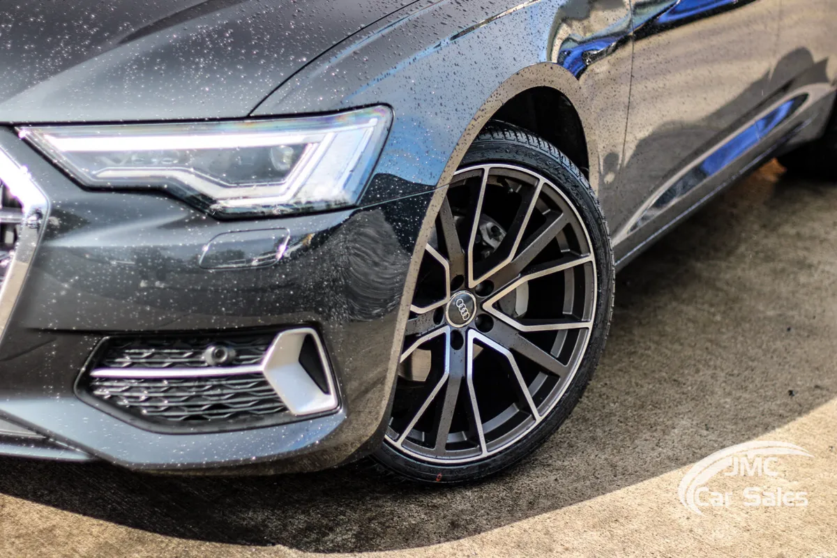 2024 AUDI A6 AUTO MANHATTEN GREY - Image 2