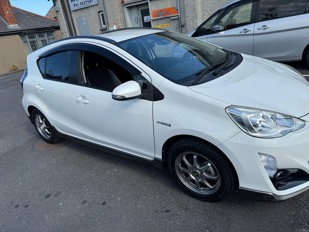 Toyota Aqua High Spec Model - Image 2
