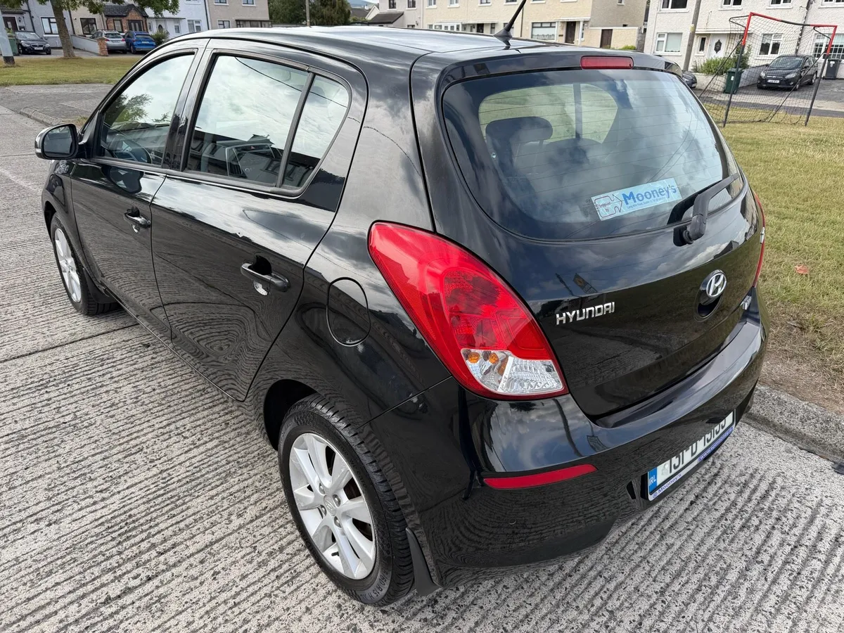 2013 Hyundai i20 Deluxe ONLY 34k KM NEW NCT - Image 4