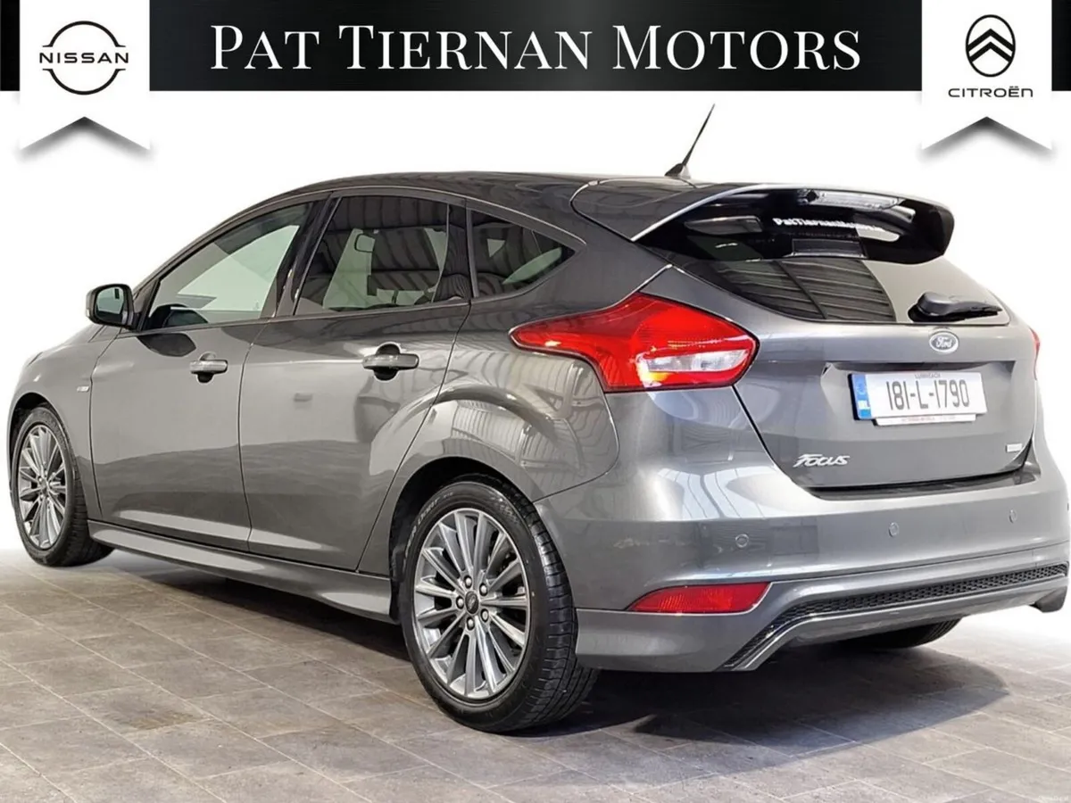 Ford Focus 1.0 EcoBoost 125PS ST-Line - Image 2