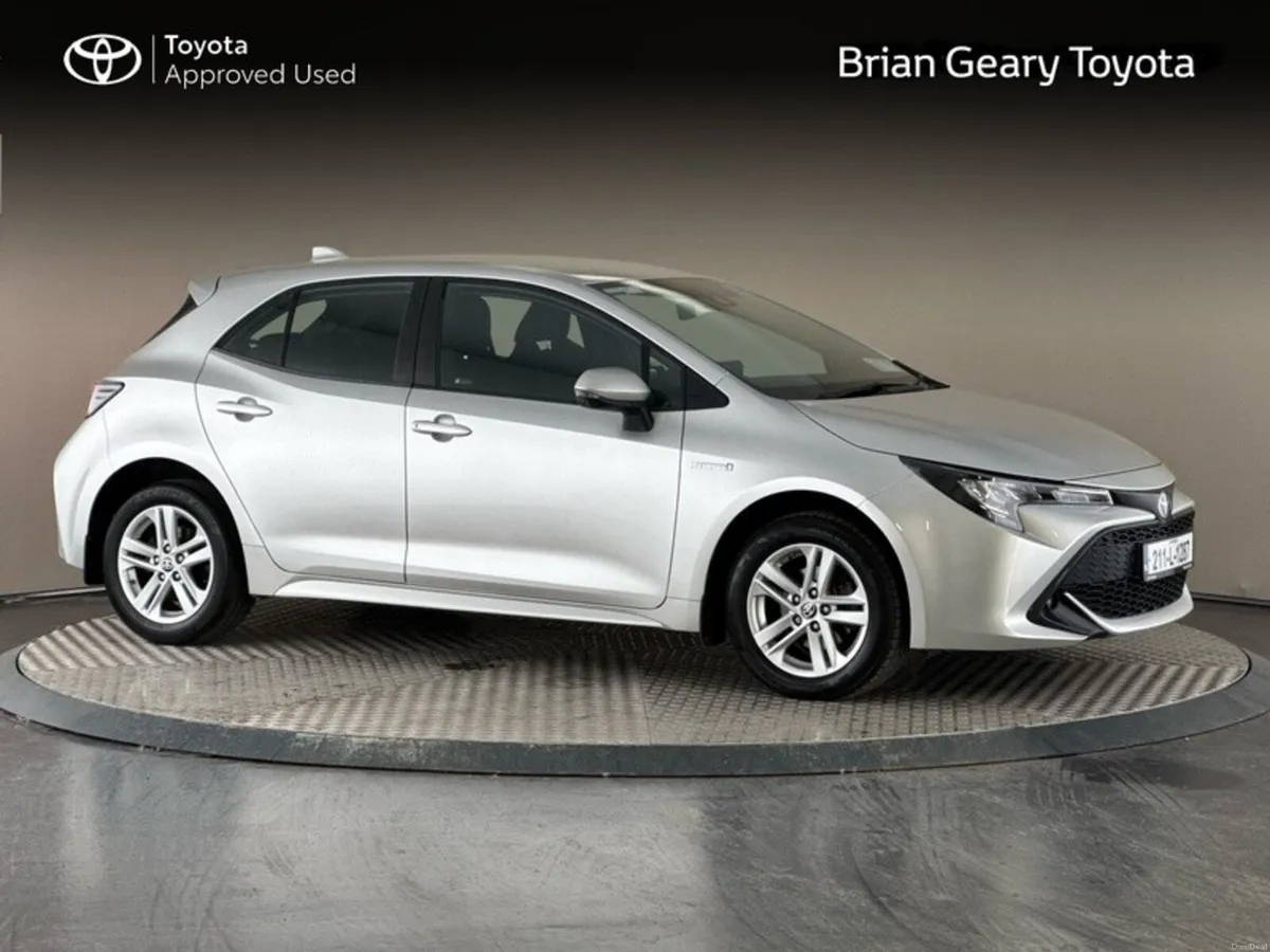 Toyota Corolla Hybrid Luna Hatchback - Image 1