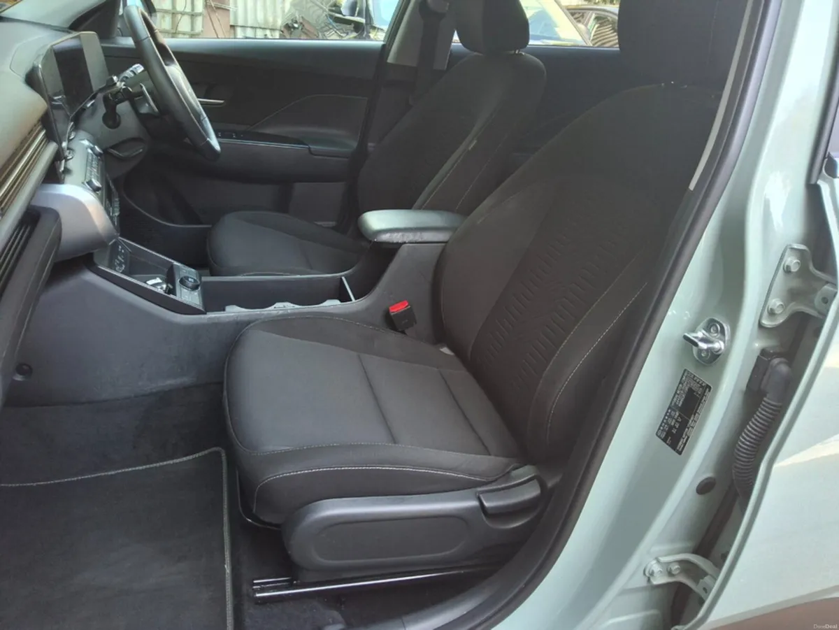 Hyundai KONA HYBRID ELEGANCE -1 Owner - Low Mileag - Image 5
