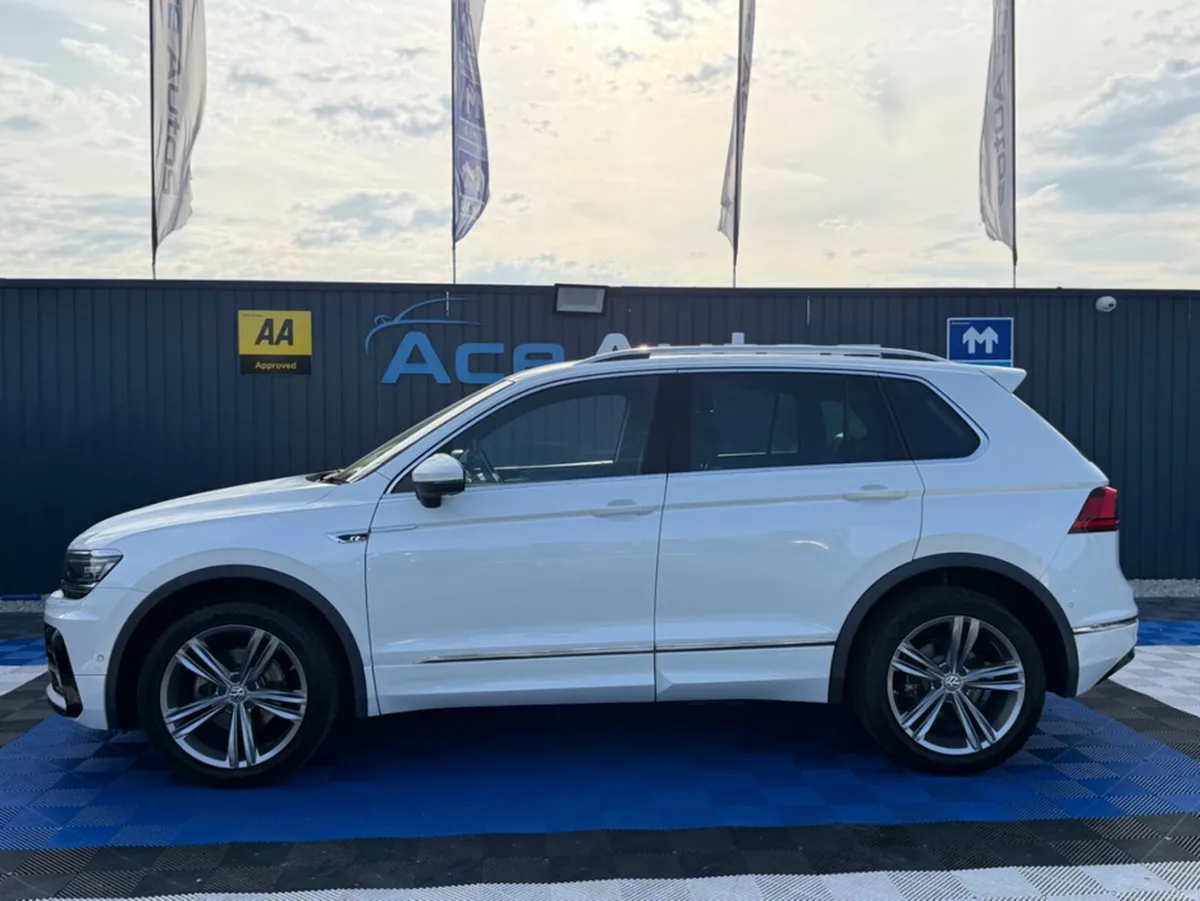 Volkswagen Tiguan R-LINE 4WD - 2.0L DIESEL - AUTO - Image 4